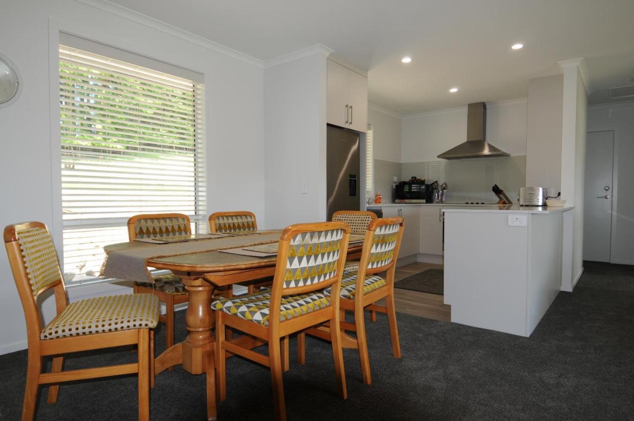 Cottage 45° South Te Anau Ngoại thất bức ảnh